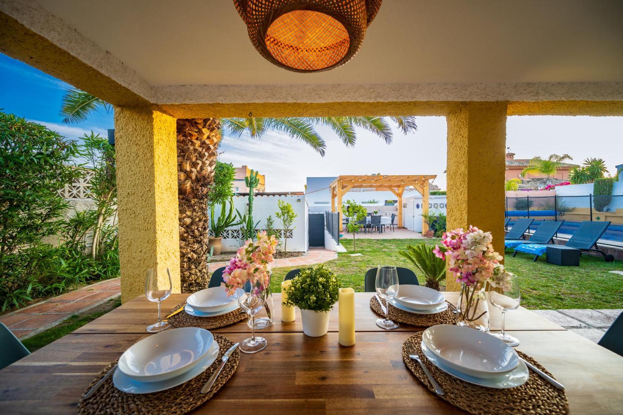 Typical Beach House Las Chapas Playa With Heated Pool Marbella Luaran gambar